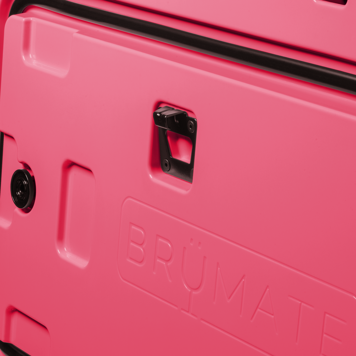 brutank-j0 brutank-55qt-neonpink-bottle-opener.png